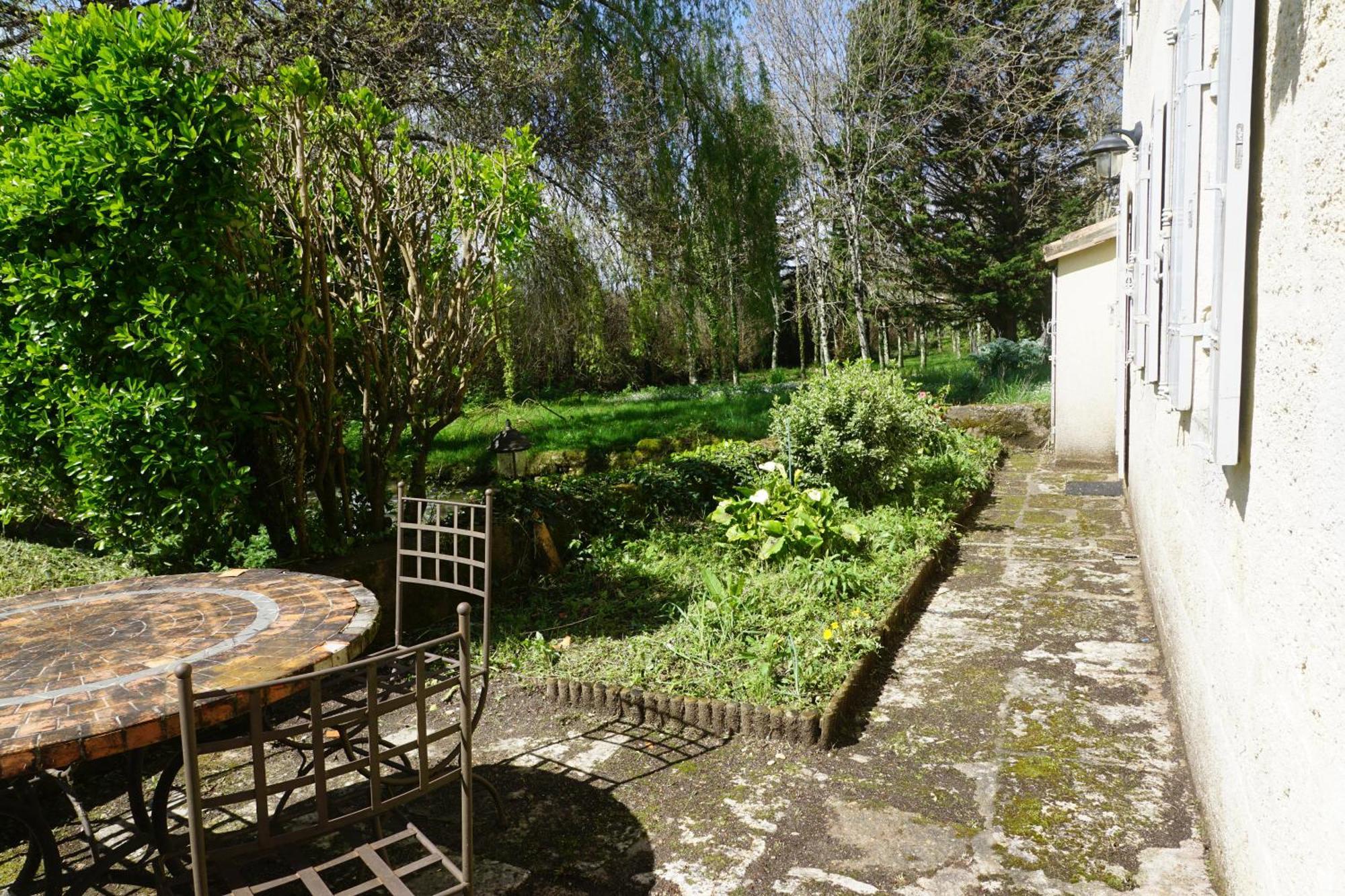 Moulin Notre Dame Hotel Saint-Genès-de-Castillon Eksteriør billede