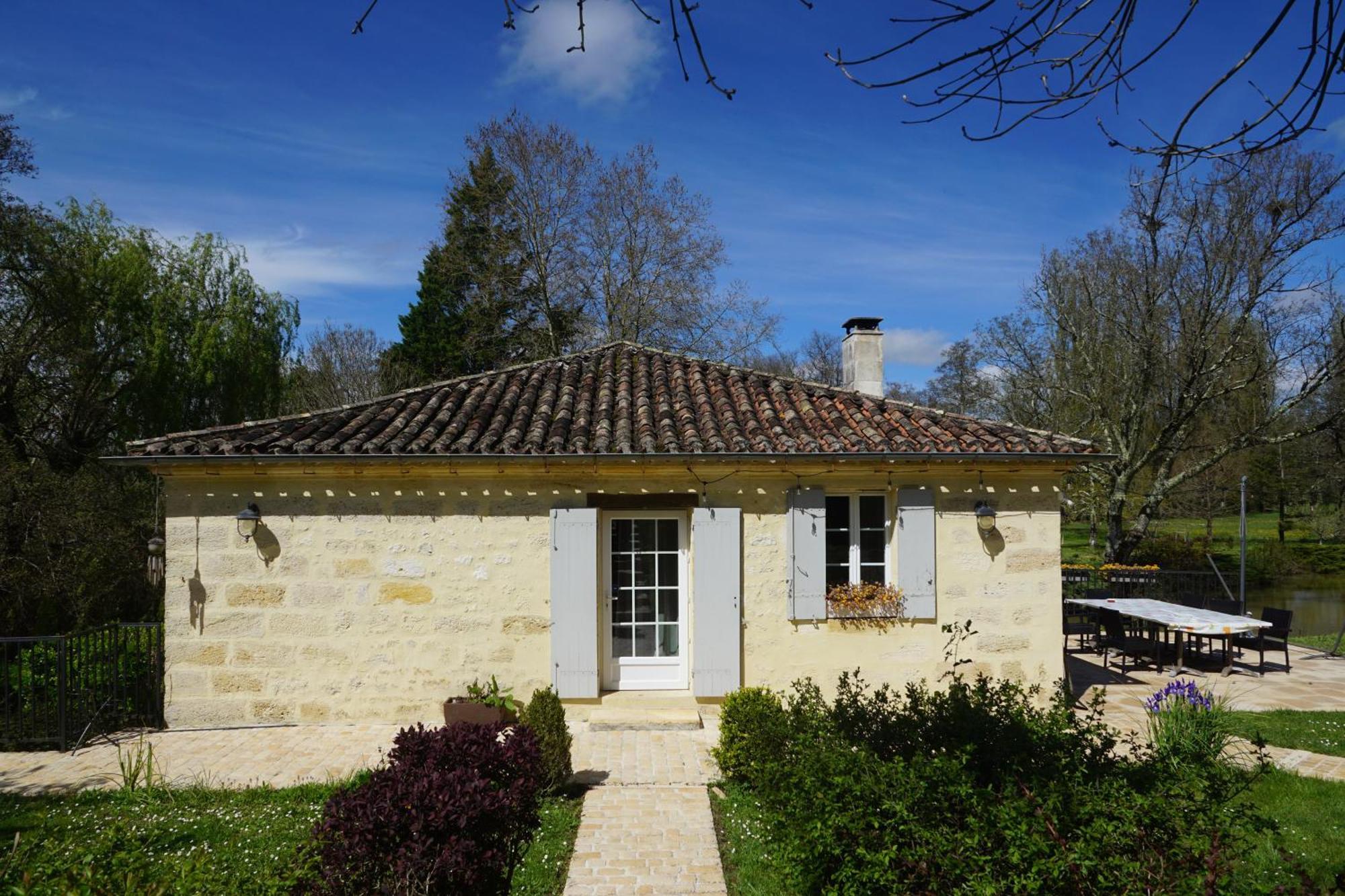 Moulin Notre Dame Hotel Saint-Genès-de-Castillon Eksteriør billede