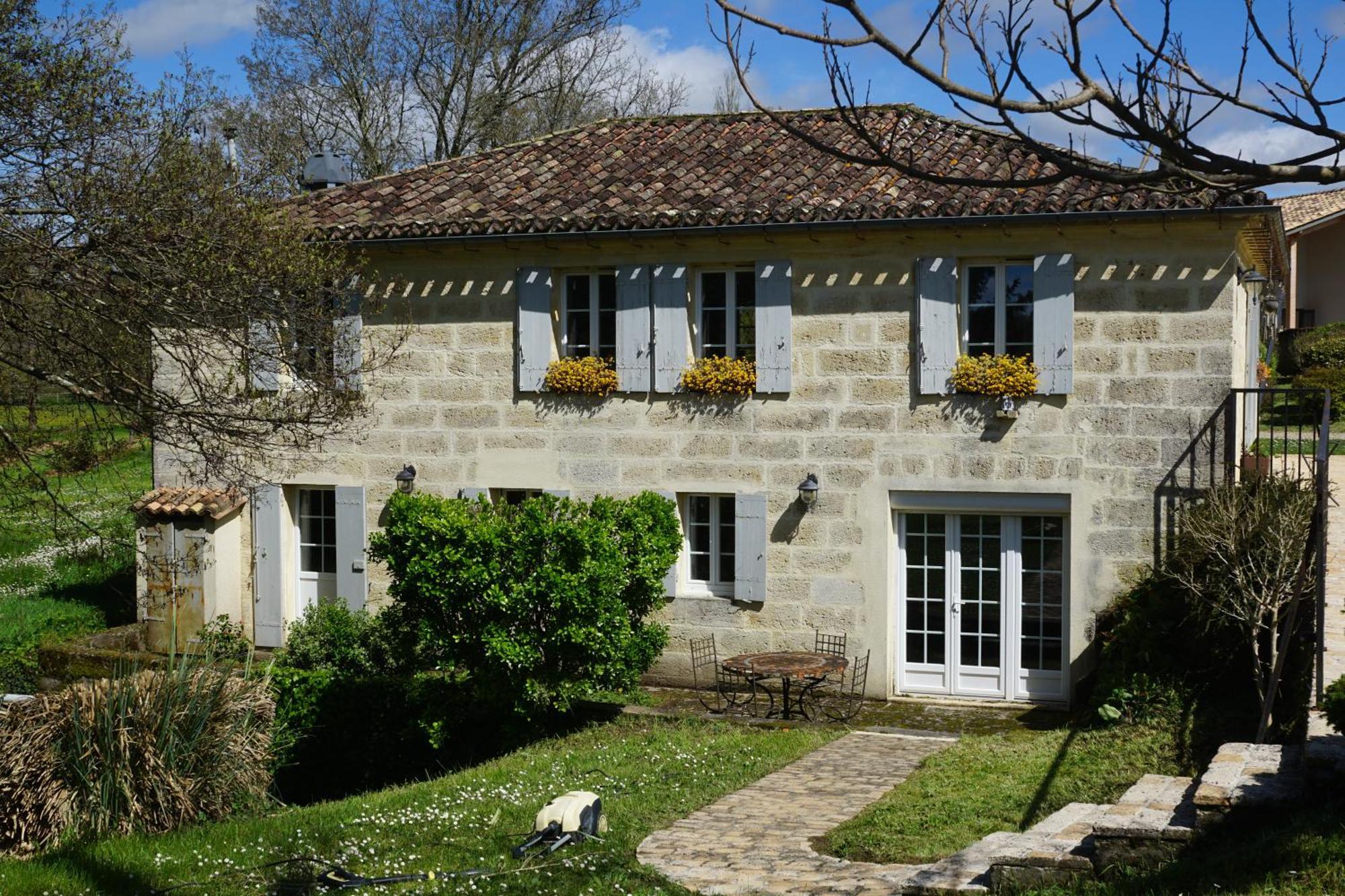 Moulin Notre Dame Hotel Saint-Genès-de-Castillon Eksteriør billede